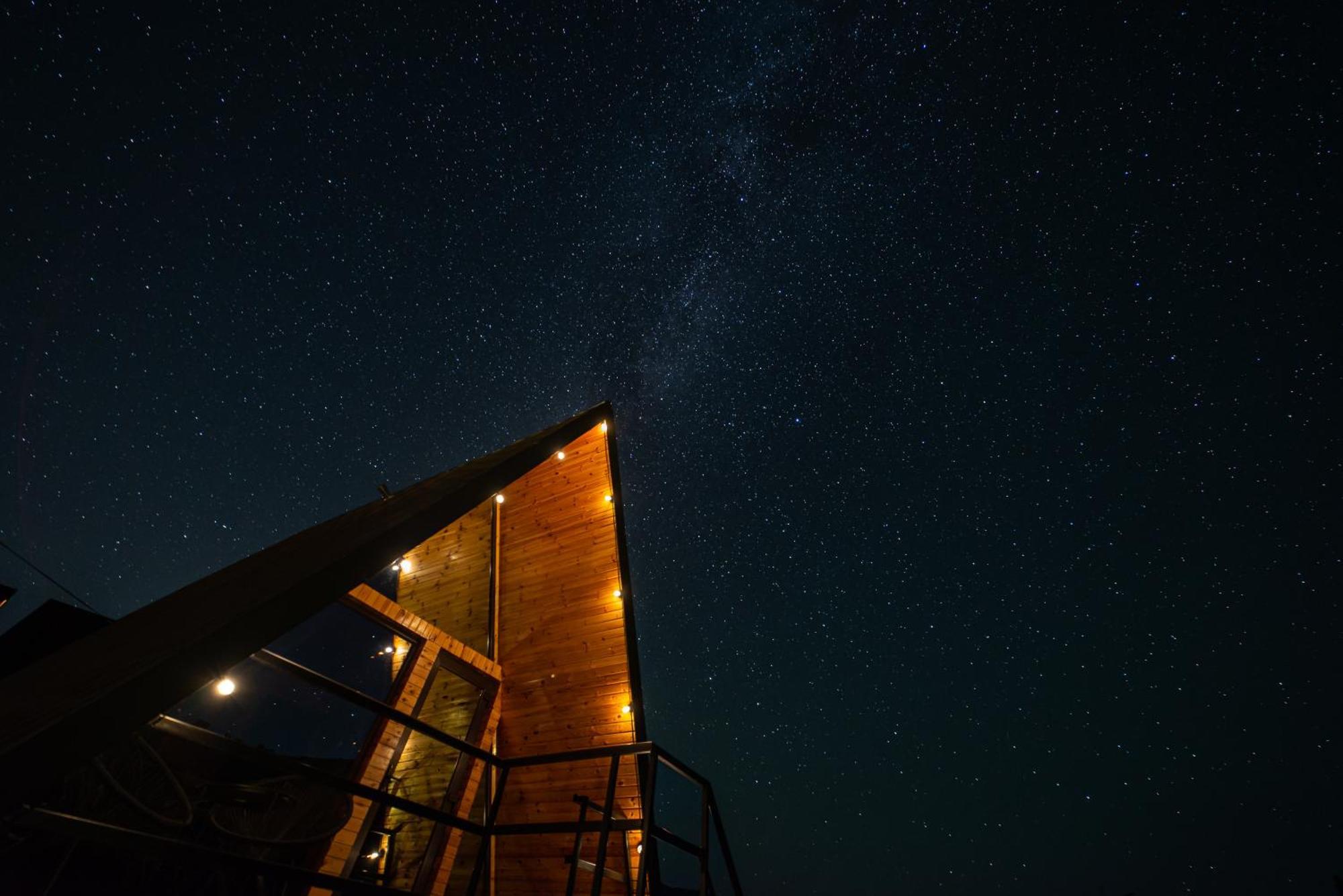 Hotel A Pisc Vatra Moldoviţei Exteriér fotografie