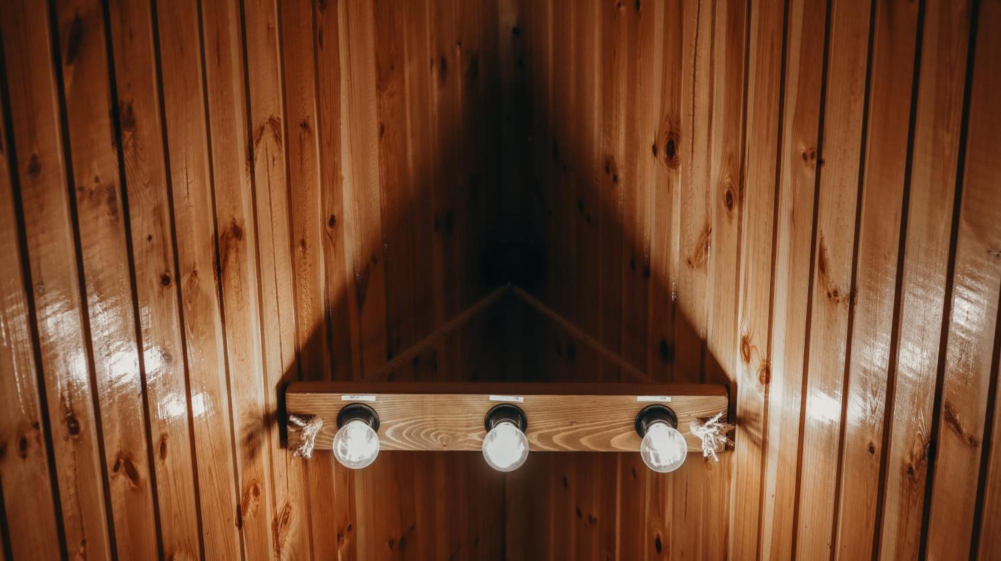 Hotel A Pisc Vatra Moldoviţei Exteriér fotografie